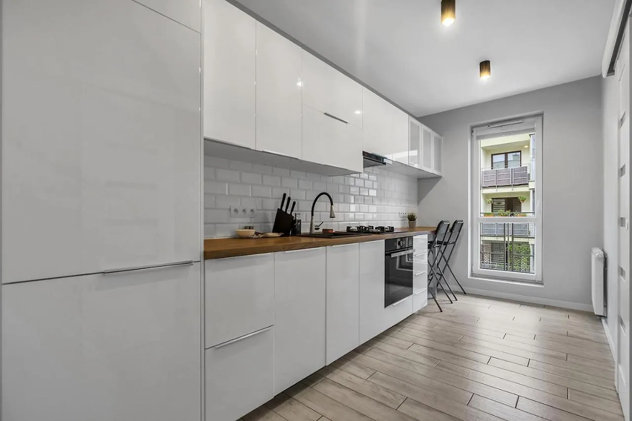 Warsaw Apartments - Parking, Quiet Neighbourhood - By Rentujemy