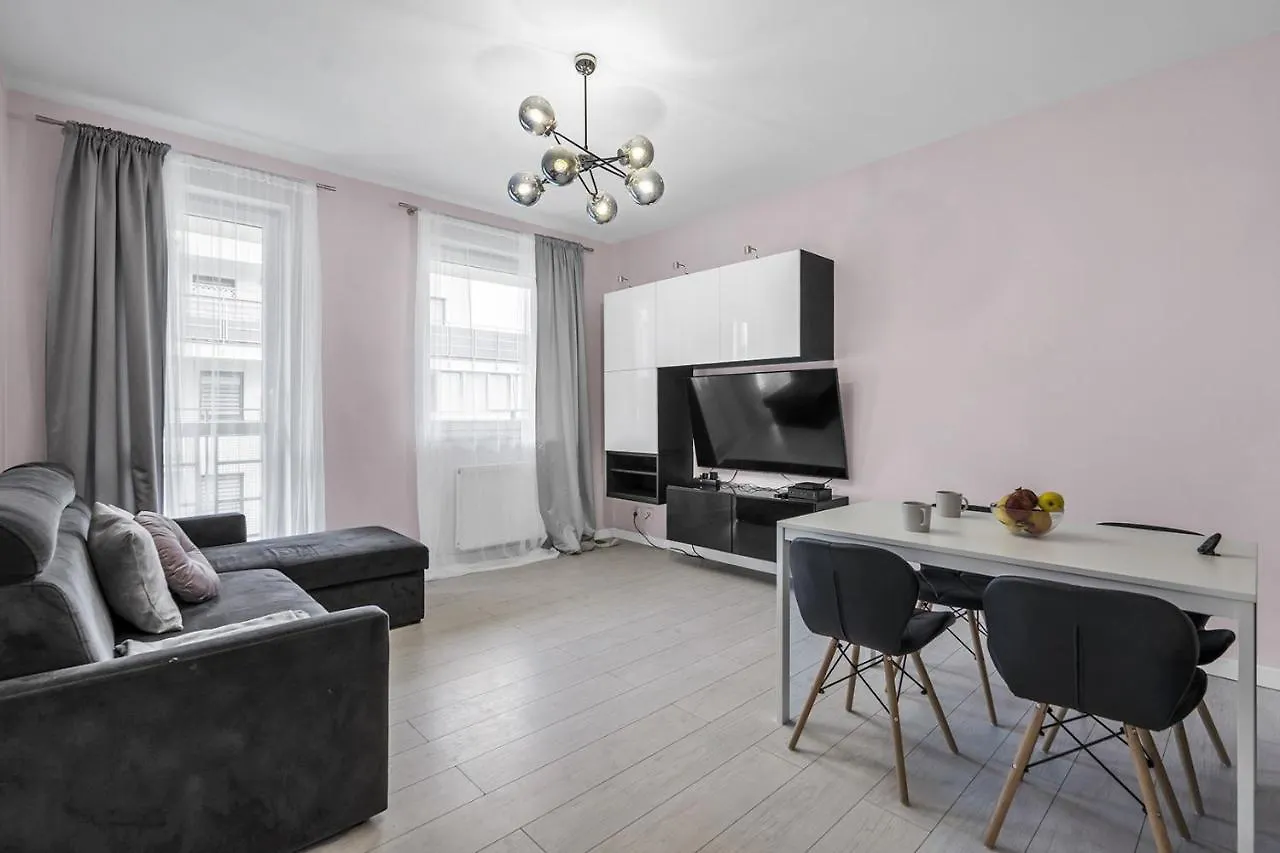 Warsaw Apartments - Parking, Quiet Neighbourhood - By Rentujemy
