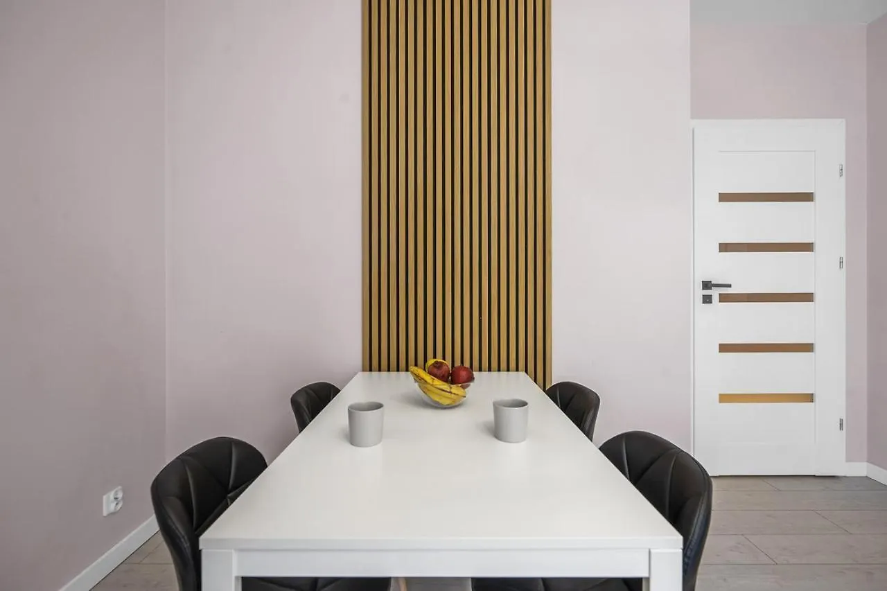 Warsaw Apartments - Parking, Quiet Neighbourhood - By Rentujemy